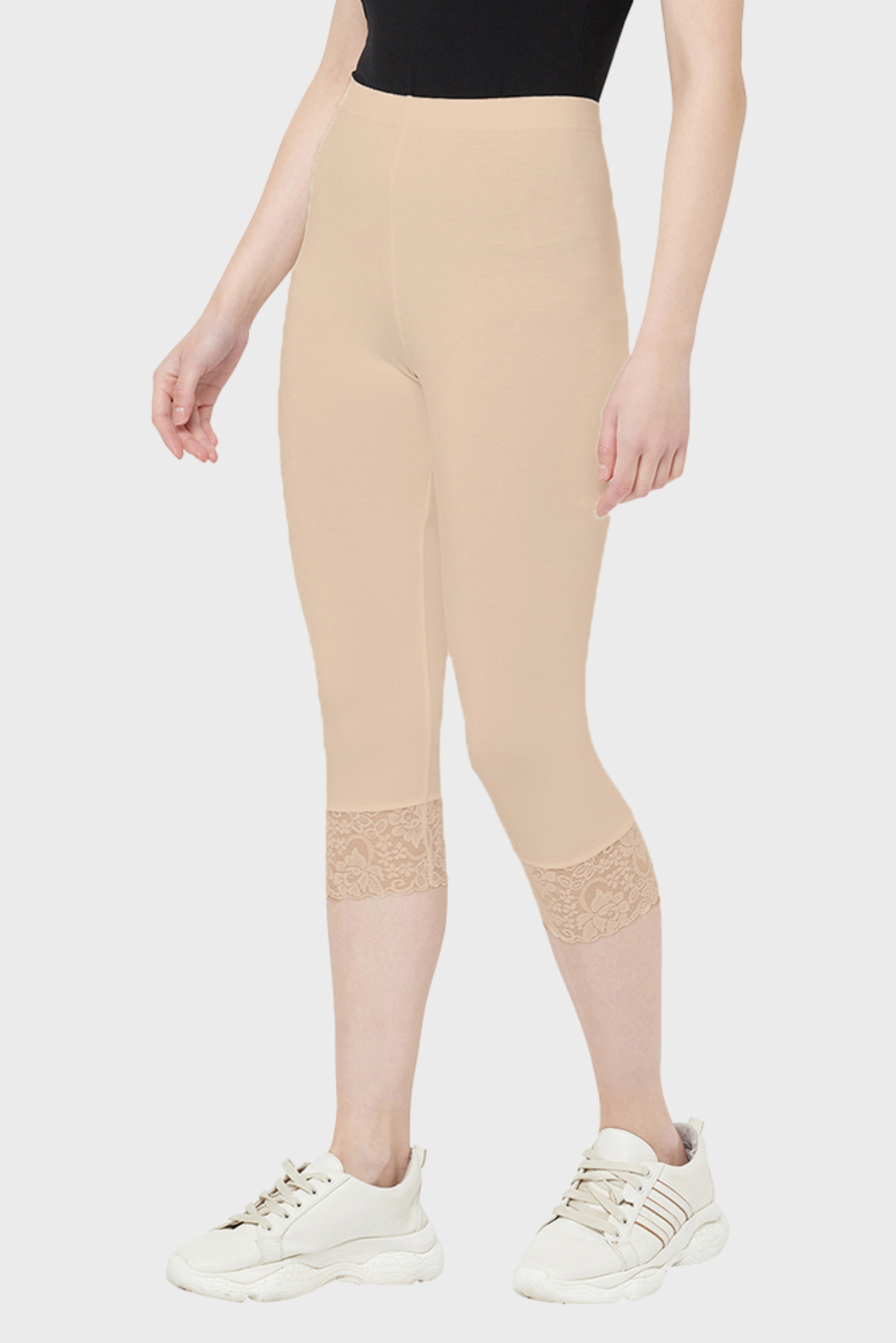 LE ESPRESSO Women's Viscose/Spandex 3/4th Lace Capri - 4004